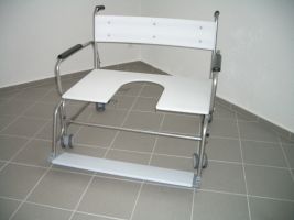 Duschrollstuhl (2)